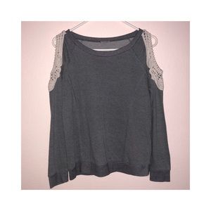 Sweatshirt with cut out shoulders (Grey)